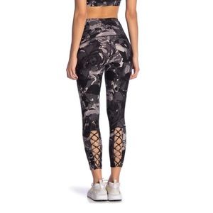 Donna Karan Floral Print Workout Pants/Leggings